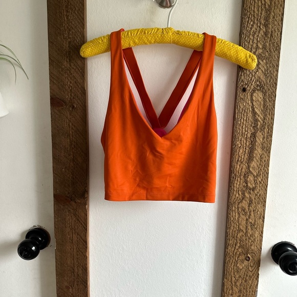 Jolyn Biarritz Swim Top Women’s size medium - Picture 3 of 8